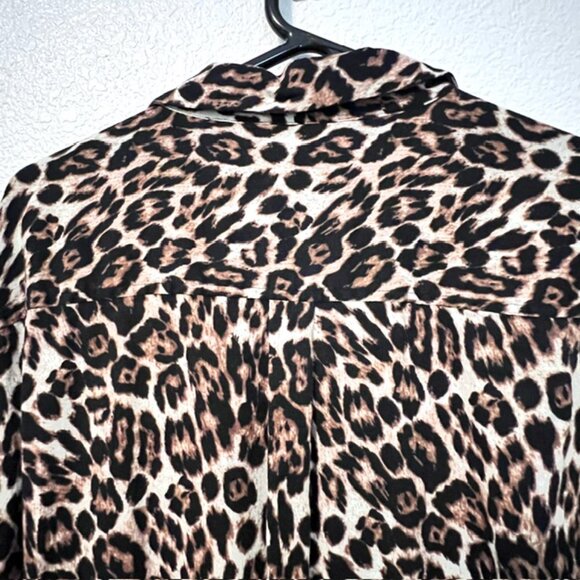 Westbound Woman Button-down Tunic, Leopard Print, Long Sleeve Plus Size 3X - Picture 4 of 6